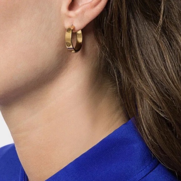TORY BURCH • Rose Gold Miller Hoop Huggie Earrings - Picture 4 of 6